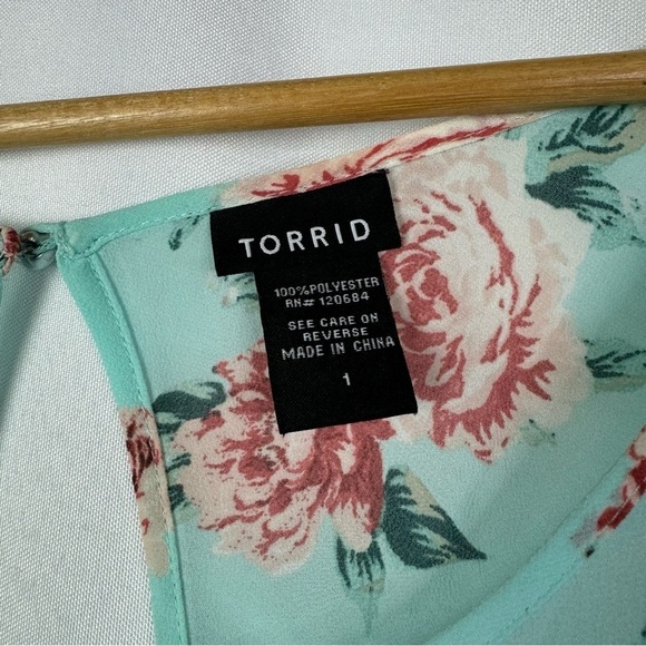 Torrid Aqua Blue Pink Floral Chiffon Short Sleeve Top 1 - Picture 4 of 4